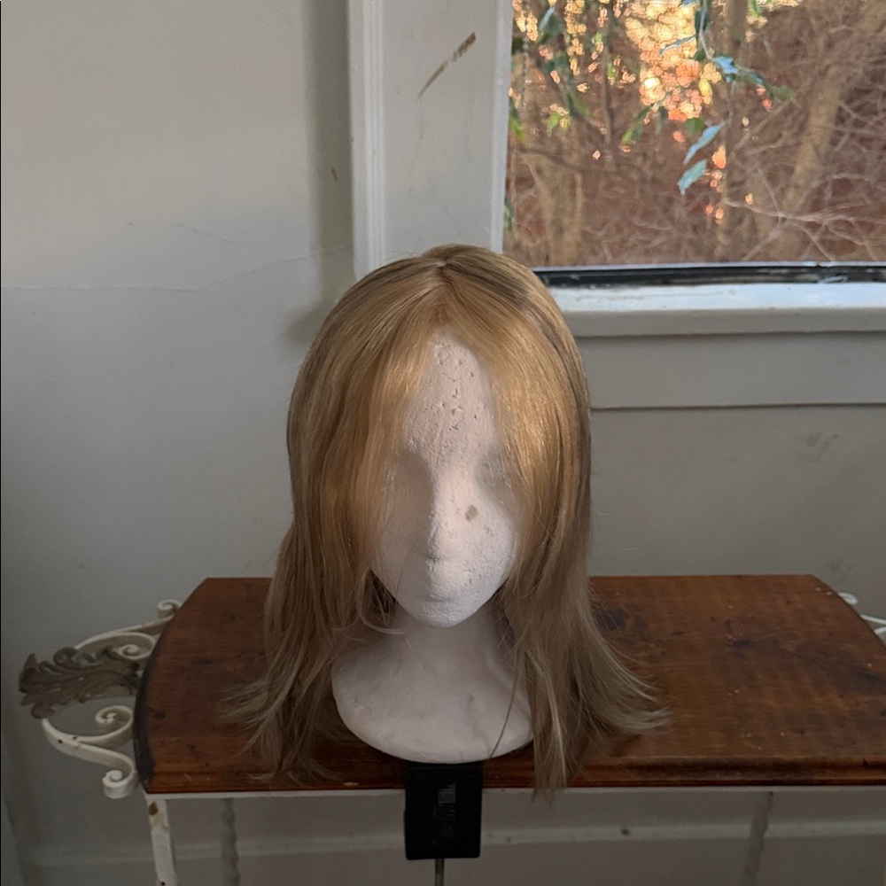 #78 Blonde Women's TOPPER